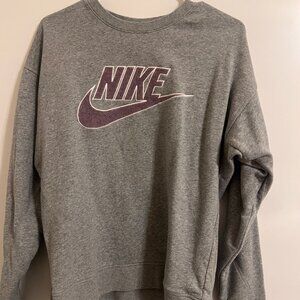 Women's Nike crew neck